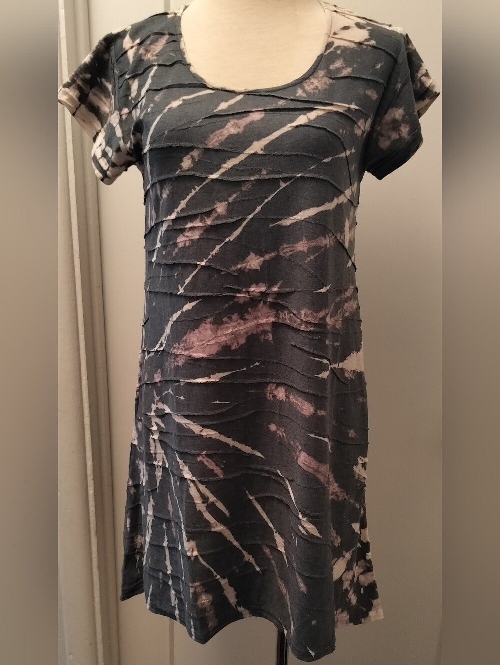 Women's Tie-Dye Layered Short Sleeve Dress - Slate  and Blush